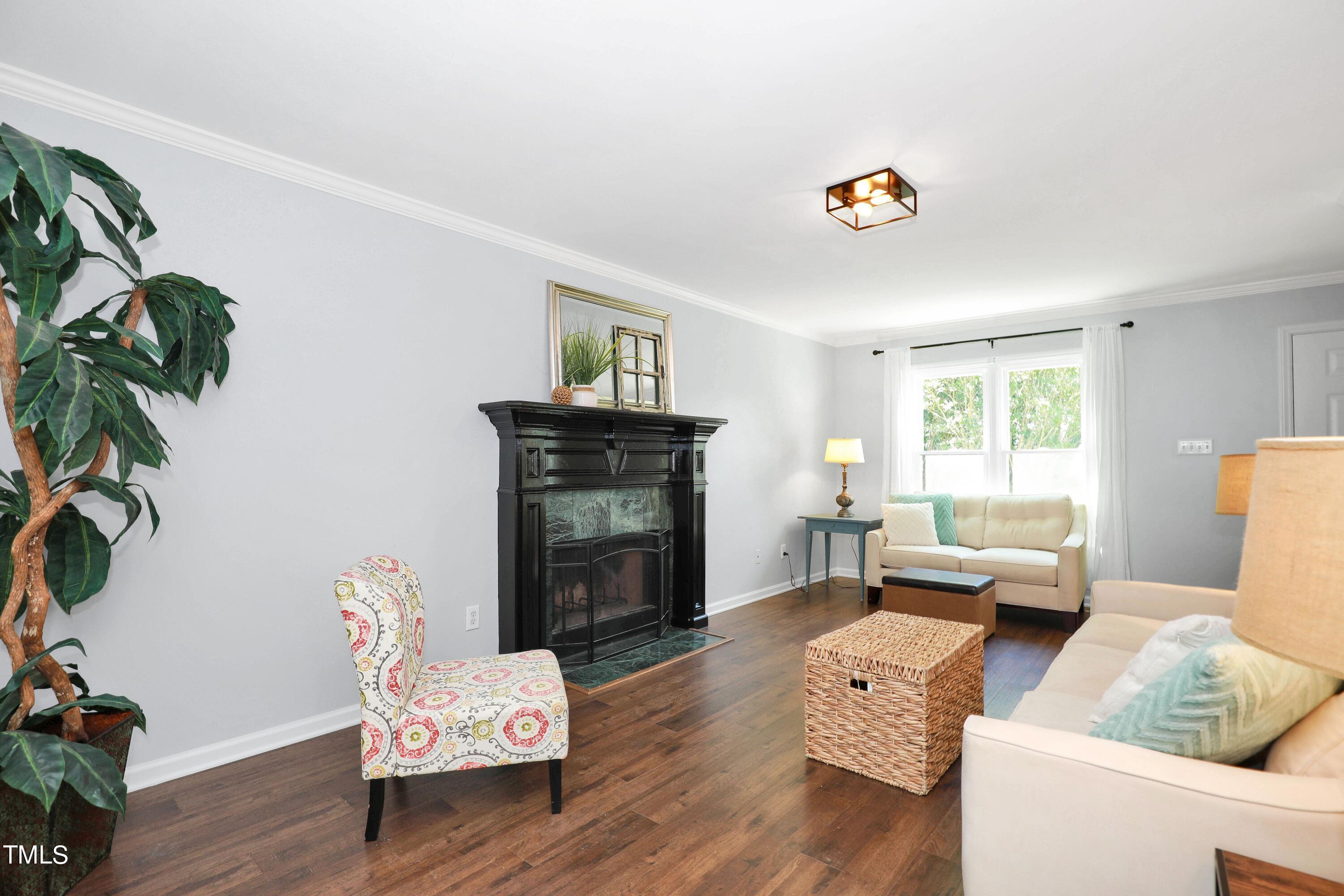 4304 Fathom Court Raleigh, NC 27606 - Photo 6 of 37 6
