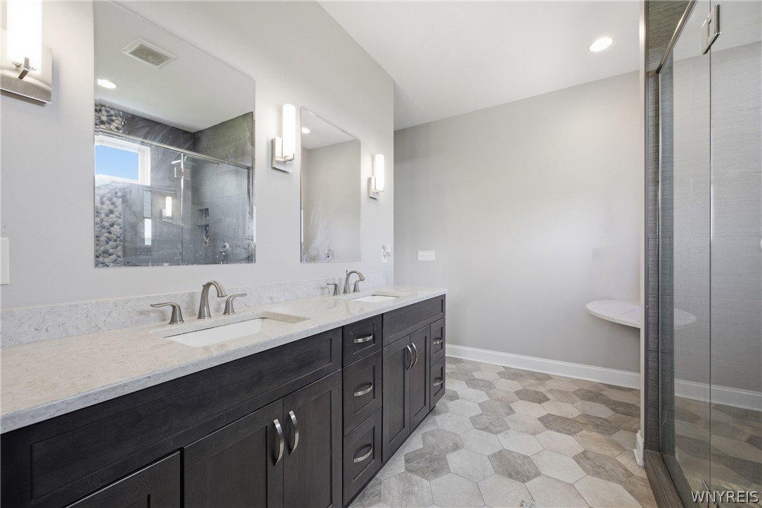 4596 Green Road Lockport, NY 14094 - Photo 15 of 30