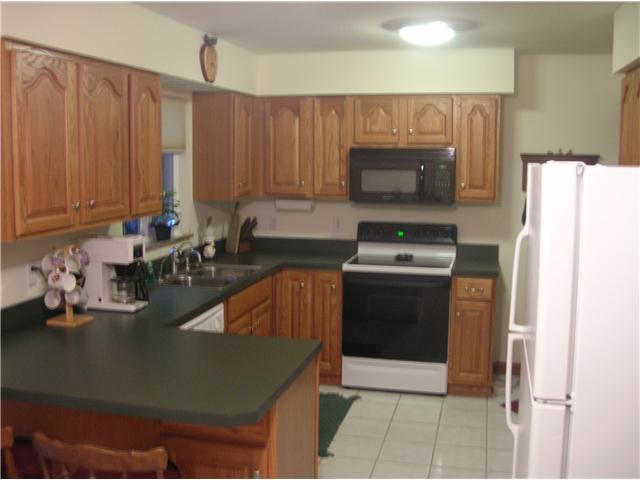 4636 Wingate Road Columbus, OH 43232 - Photo 3 of 12 Gallery Image 3