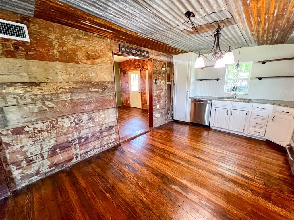 182 Douglas Street Van Alstyne, TX 75495 - Photo 8 of 23