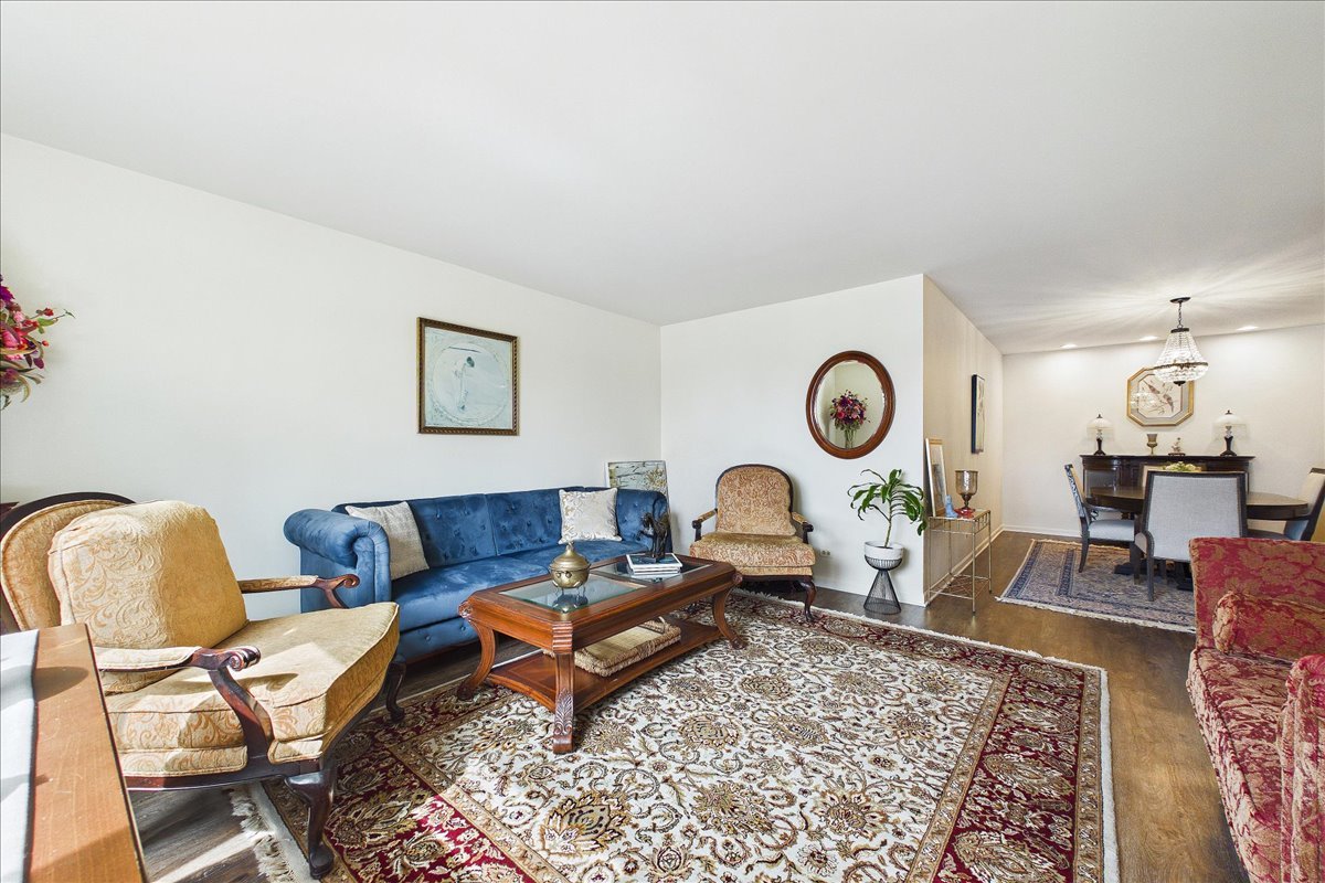 300 East Dundee Road, Unit 310 Buffalo Grove, IL 60089 - Photo 5 of 27