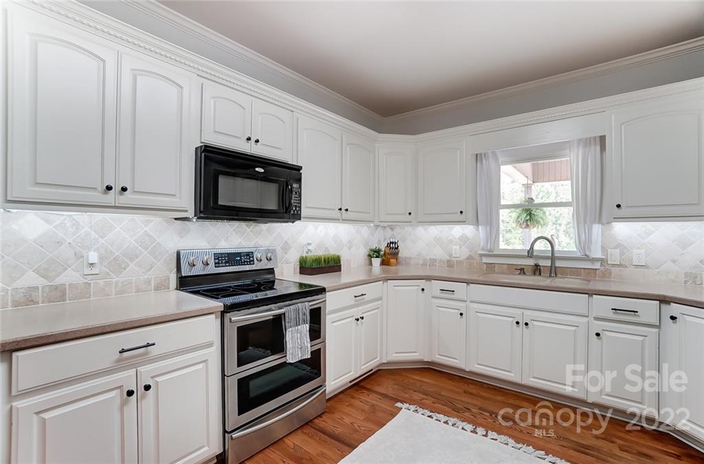 1275 Bridges Acres Road Kannapolis, NC 28083 - Photo 11 of 48 Gallery Image 11