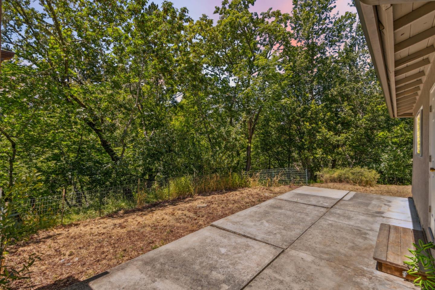 24895 Skyland Road Los Gatos, CA 95033 - Photo 85 of 113 a pathway of a yard