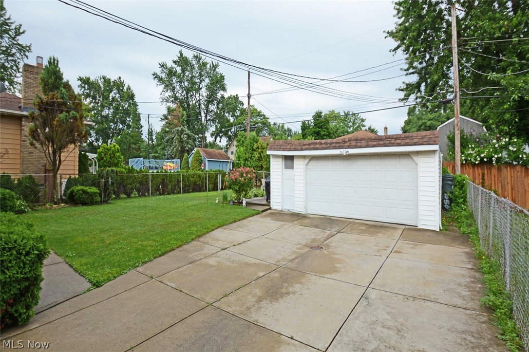 7050 Brandywine Road Parma Heights, OH 44130 - Photo 29 of 30