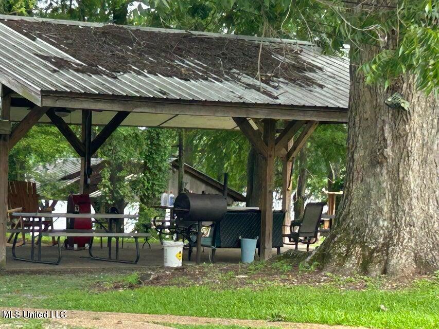 101 Sportsman Lane Ferriday, LA 71334 - Photo 14 of 33 20250614010635248455000000-o