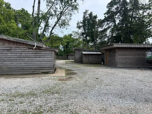 $975,000 | 101 Sportsman Lane, Ferriday, LA 71334