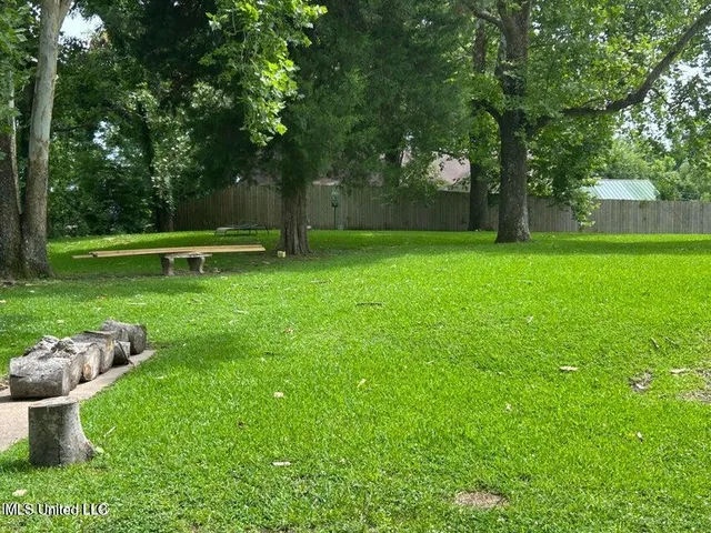 $975,000 | 101 Sportsman Lane, Ferriday, LA 71334