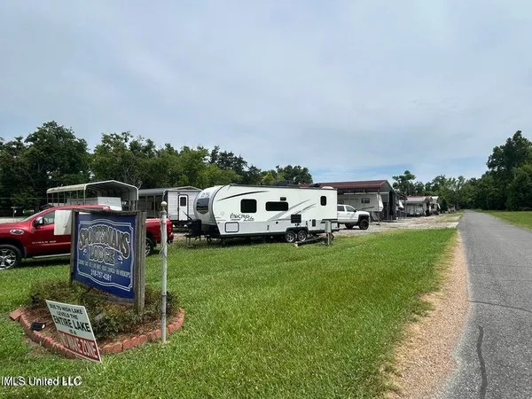 $975,000 | 101 Sportsman Lane, Ferriday, LA 71334