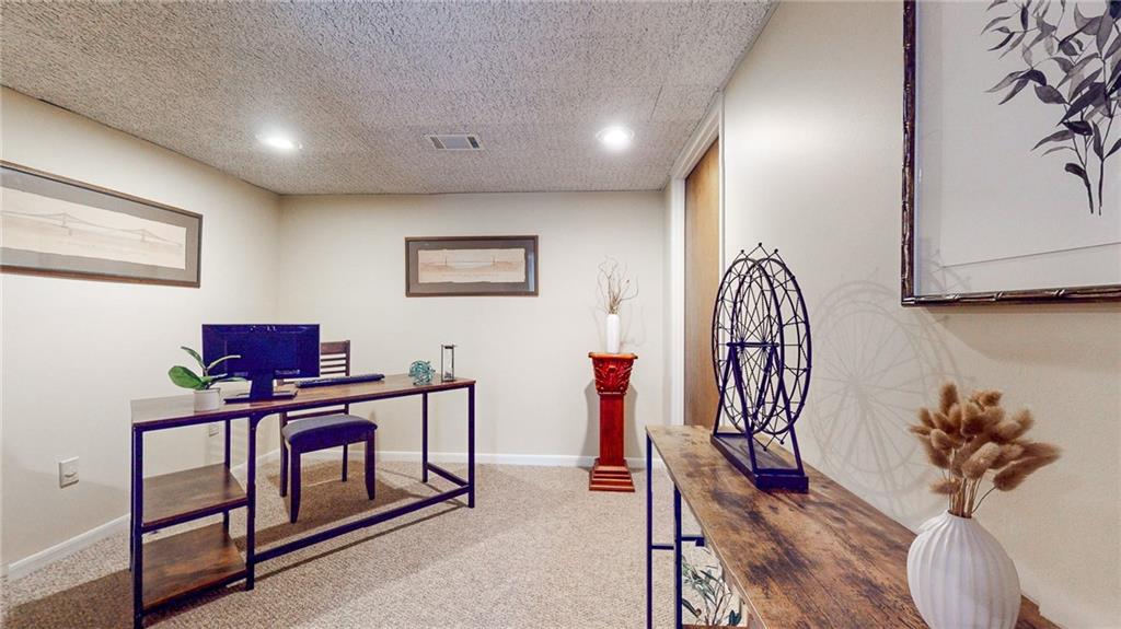 950 Heritage Hills Road Decatur, GA 30033 - Photo 73 of 88 a view of a hallway with workspace