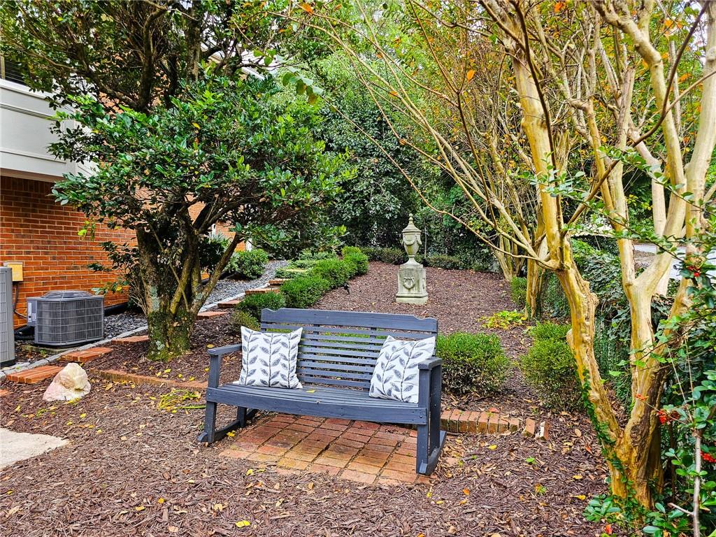 950 Heritage Hills Road Decatur, GA 30033 - Photo 82 of 88 a view of a bench in a backyard
