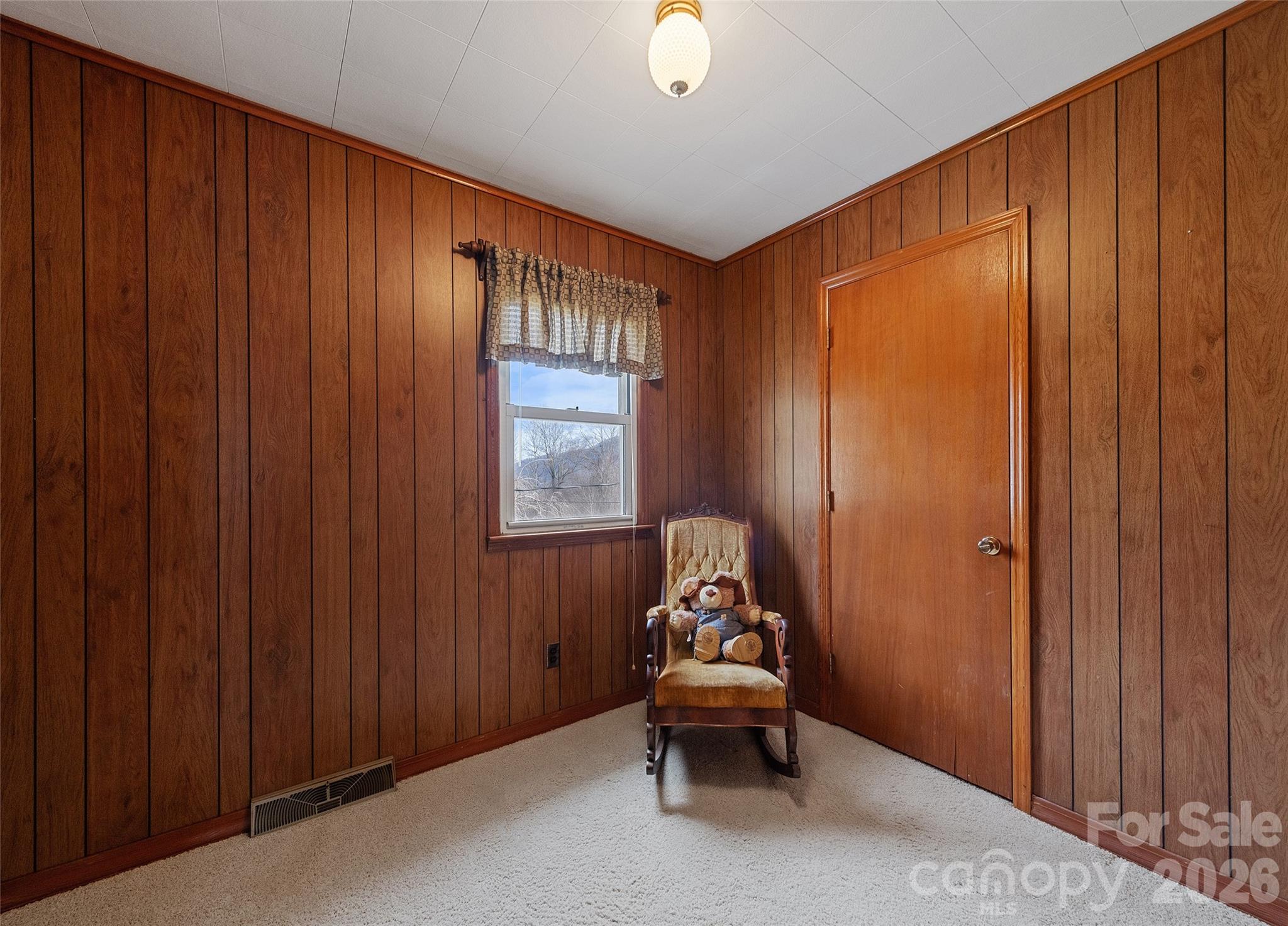 15 Whitted Road Canton, NC 28716 - Photo 30 of 38 a living room with furniture