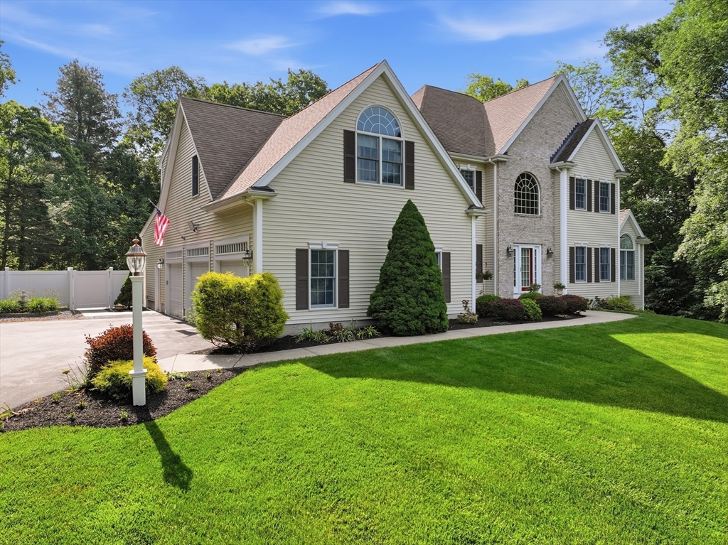 74 Whipple Brook Road Wrentham, MA 02093 - Photo 35 of 41