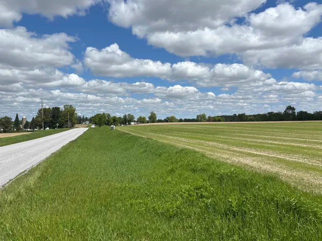 $189,900 | Lot 1 Otsego, Columbus, WI 53925