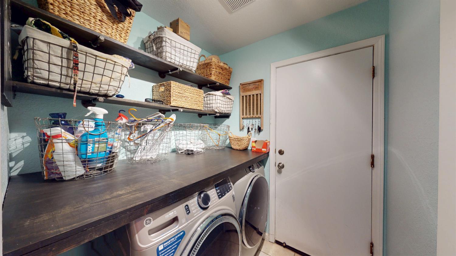 1847 Bergthold Street Manteca, CA 95336 - Photo 8 of 23