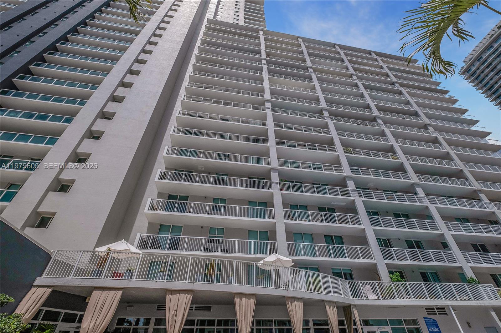 1250 South Miami Avenue, Unit 2802 Miami, FL 33130 - Photo 30 of 64 a front view of a building