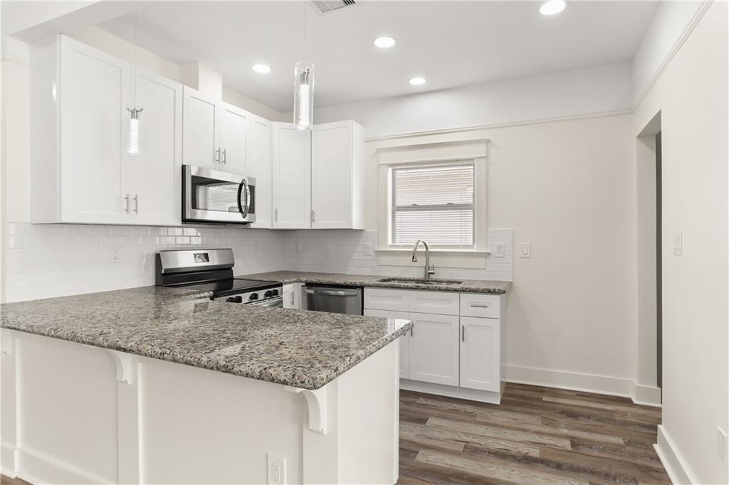 903 Lowerline Street New Orleans, LA 70118 - Photo 4 of 13