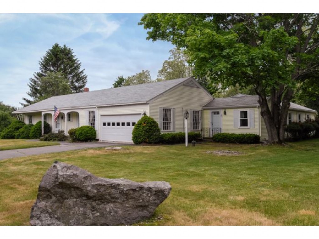 7 Depot Road Hampton Falls, NH 03844 - Photo 1 of 26