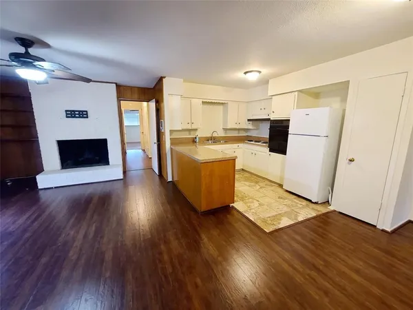 $2,195 | 7436 Brentcove Circle, Dallas, TX 75214