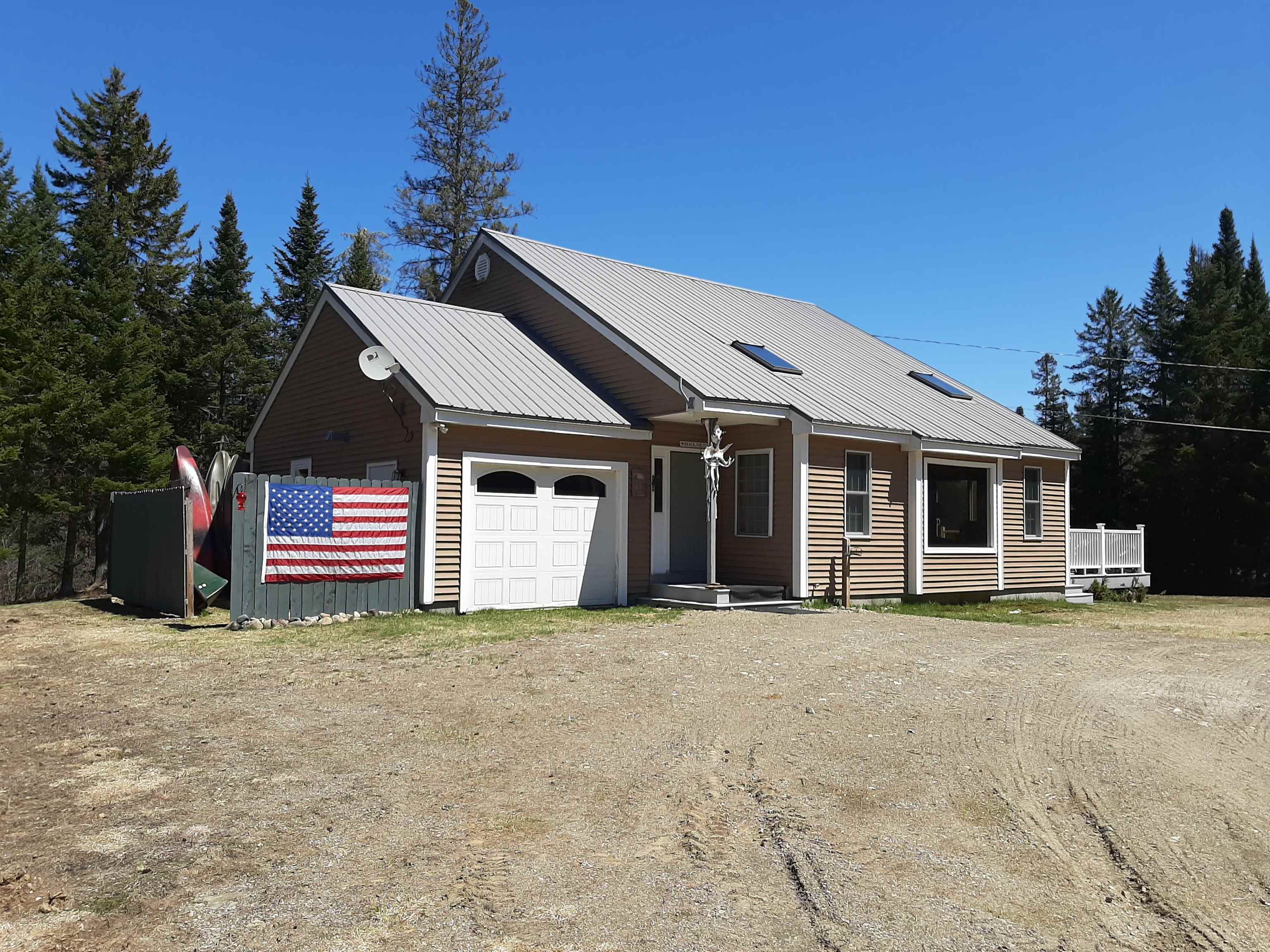 113 Pine Grove Errol, NH 03579 - Photo 3 of 40