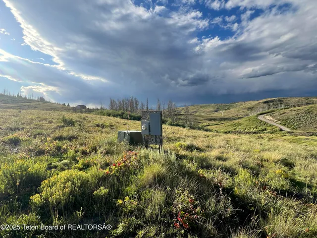 $215,000 | 127 Mountain View Drive, Bondurant, WY 82922