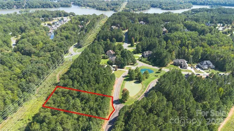 a view of a garden with flowers