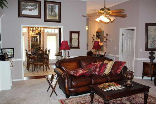 121 Falcon Ridge Drive Raymond, MS 39154 - Photo 11 of 47 Great Room