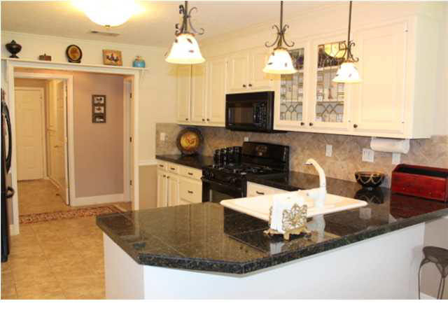 121 Falcon Ridge Drive Raymond, MS 39154 - Photo 14 of 47 Kitchen