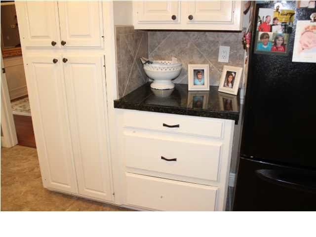 121 Falcon Ridge Drive Raymond, MS 39154 - Photo 18 of 47 Kitchen