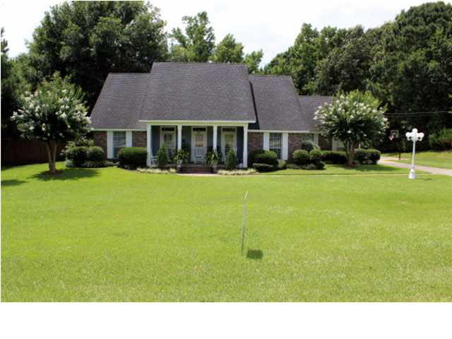 121 Falcon Ridge Drive Raymond, MS 39154 - Photo 2 of 47 Front View