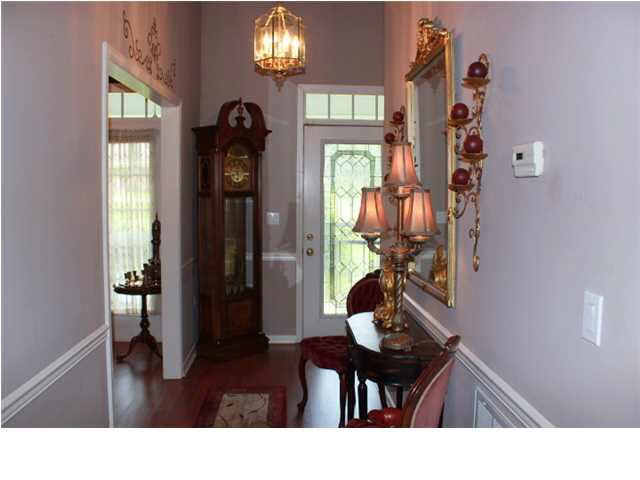 121 Falcon Ridge Drive Raymond, MS 39154 - Photo 8 of 47 Foyer