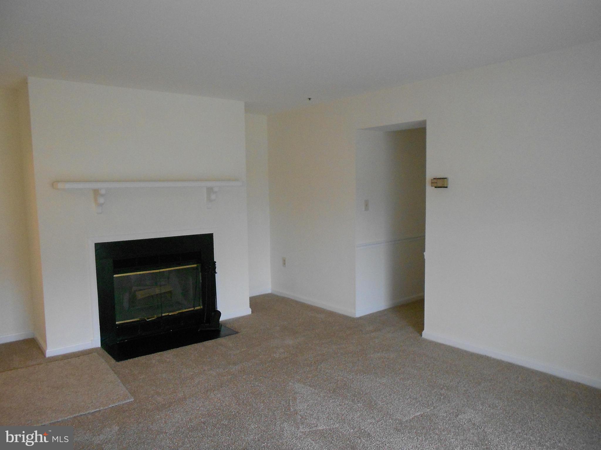 8503 Falls Run Road, Unit F Ellicott City, MD 21043 - Photo 3 of 30 Living Room