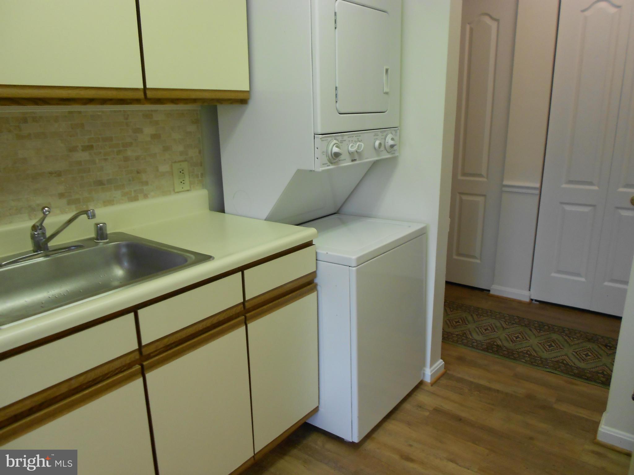 8503 Falls Run Road, Unit F Ellicott City, MD 21043 - Photo 6 of 30 Kitchen