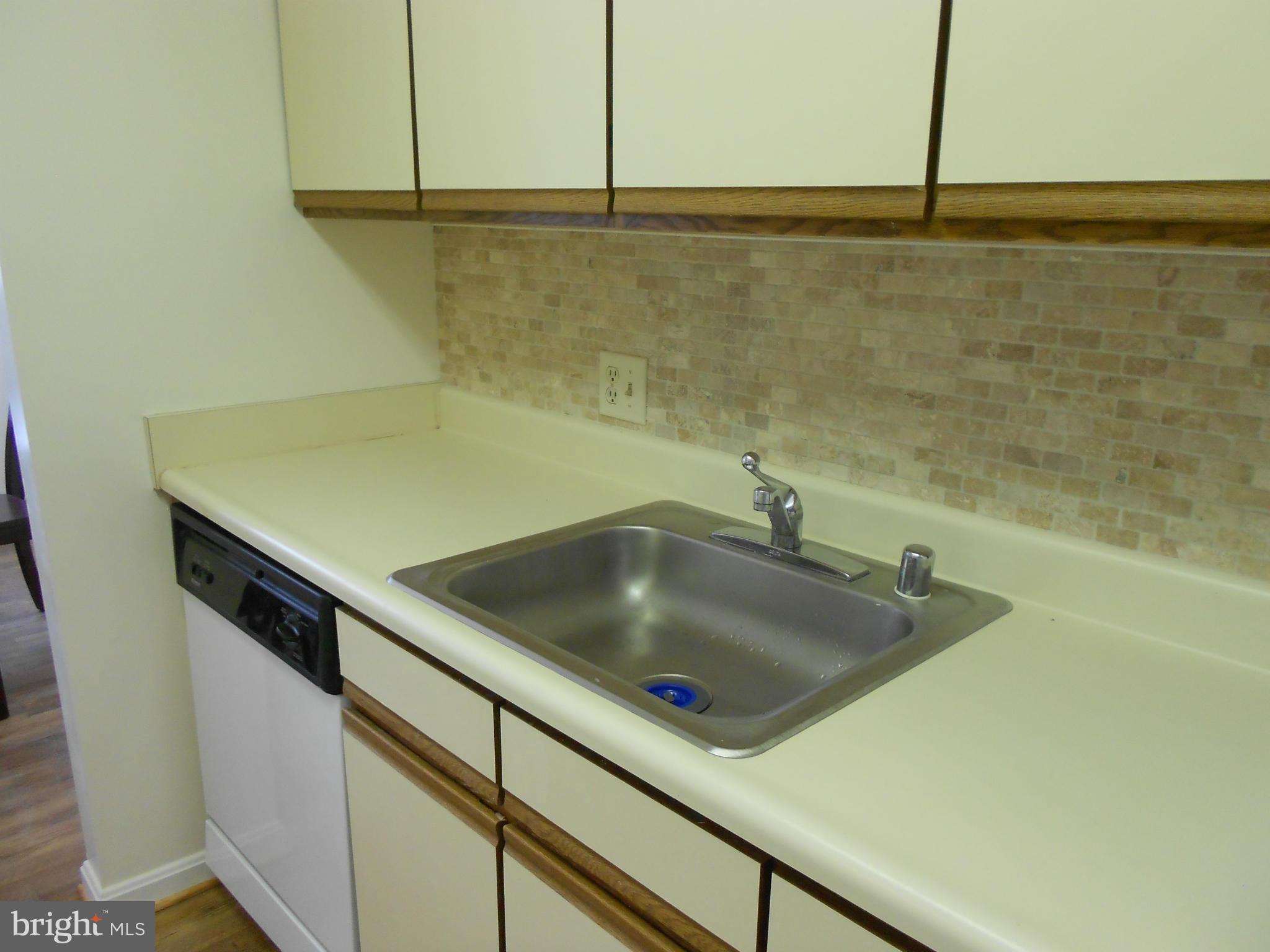 8503 Falls Run Road, Unit F Ellicott City, MD 21043 - Photo 7 of 30 Kitchen