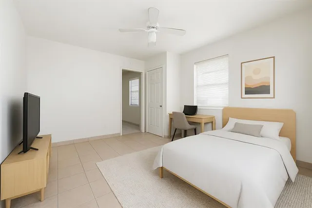 $1,599 | 406 Northwest 7th Court, Unit 34, Hallandale Beach, FL 33009