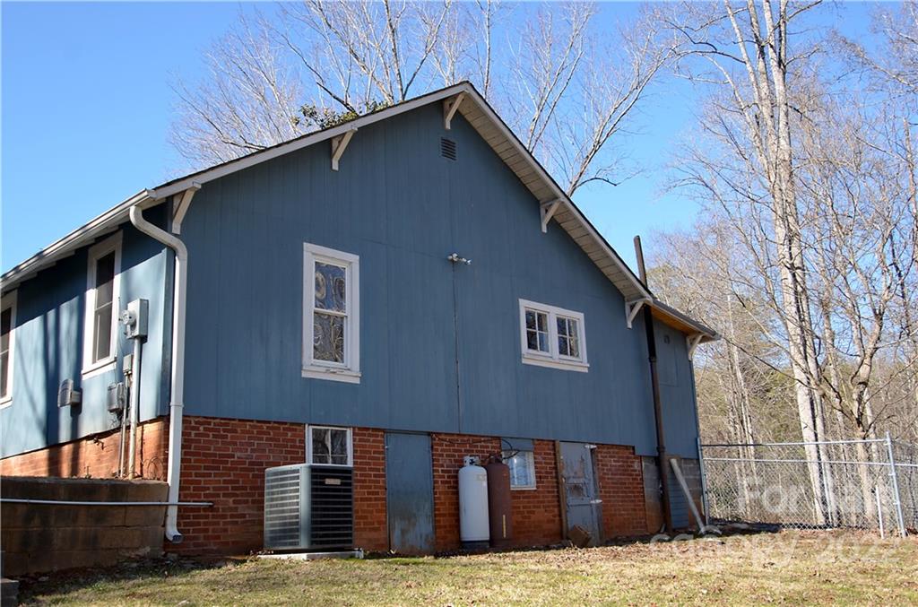 2999 Harmony Grove Road Nebo, NC 28761 - Photo 3 of 21 Gallery Image 3