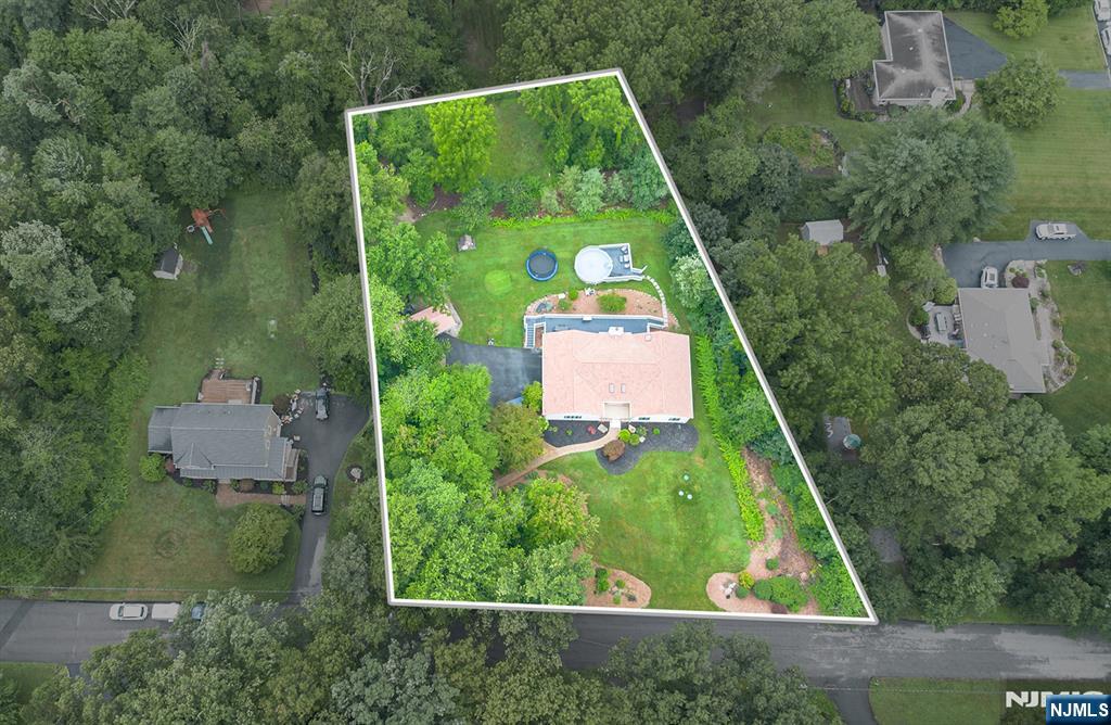 4 Daniel Lane Butler, NJ 07405 - Photo 2 of 47