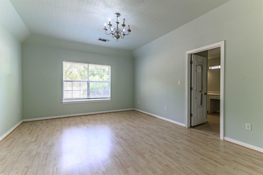 9009 Ravenswood Road Granbury, TX 76049 - Photo 15 of 27 Gallery Image 15