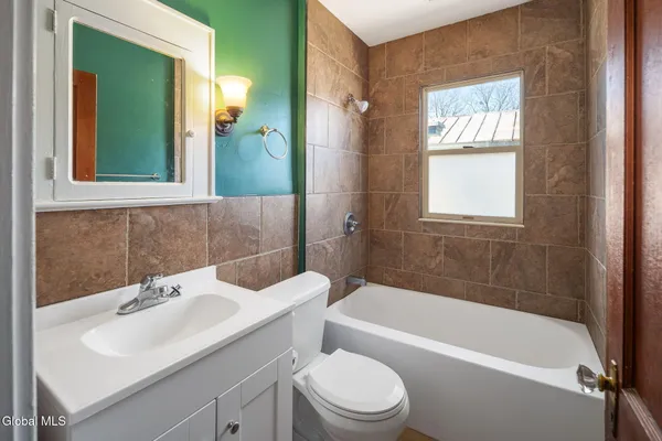 $254,900 | 242 North Grand Street, Cobleskill, NY 12043
