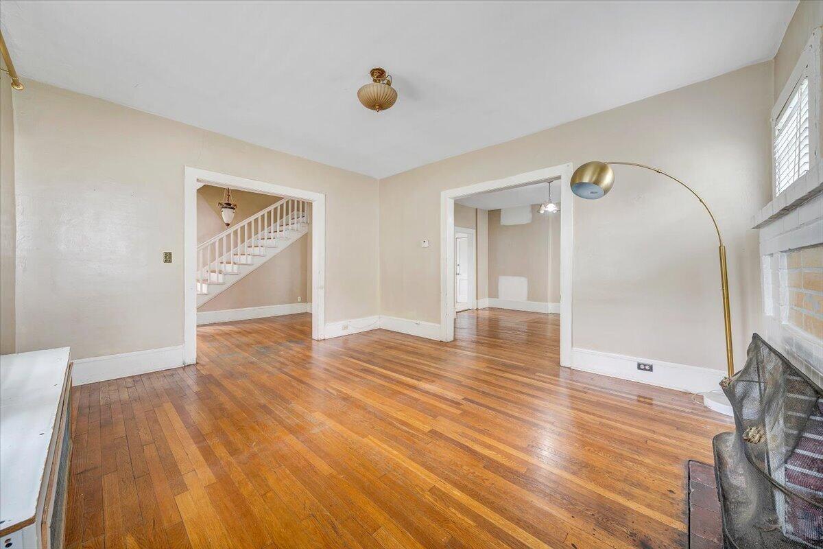 1002 Howbert Avenue Southwest Roanoke, VA 24015 - Photo 7 of 29 10-MIB01494