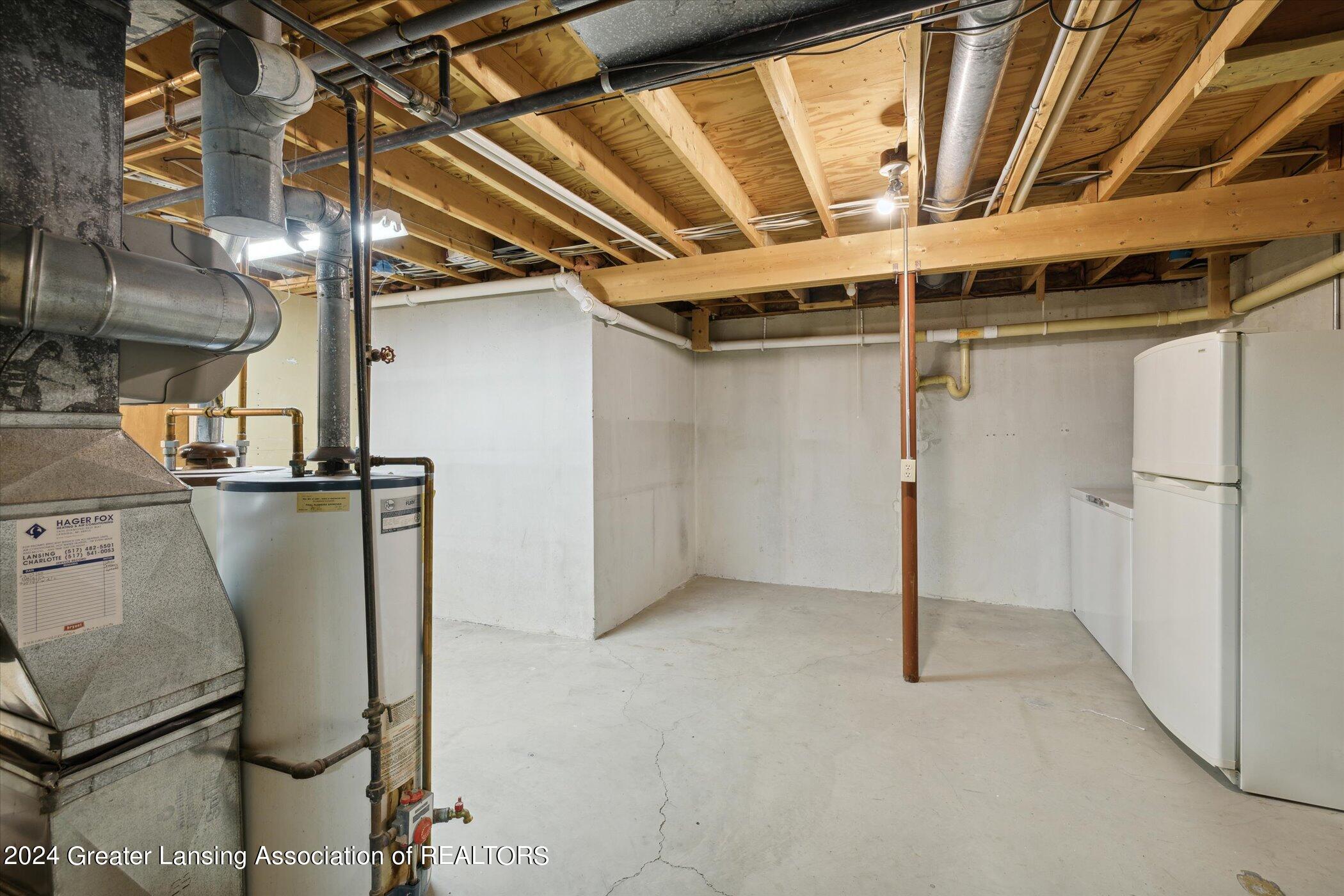 4135 East Clark Road Bath, MI 48808 - Photo 42 of 61 40-4135-Clark-Rd-Bath-Twp-MI-48808-Windo