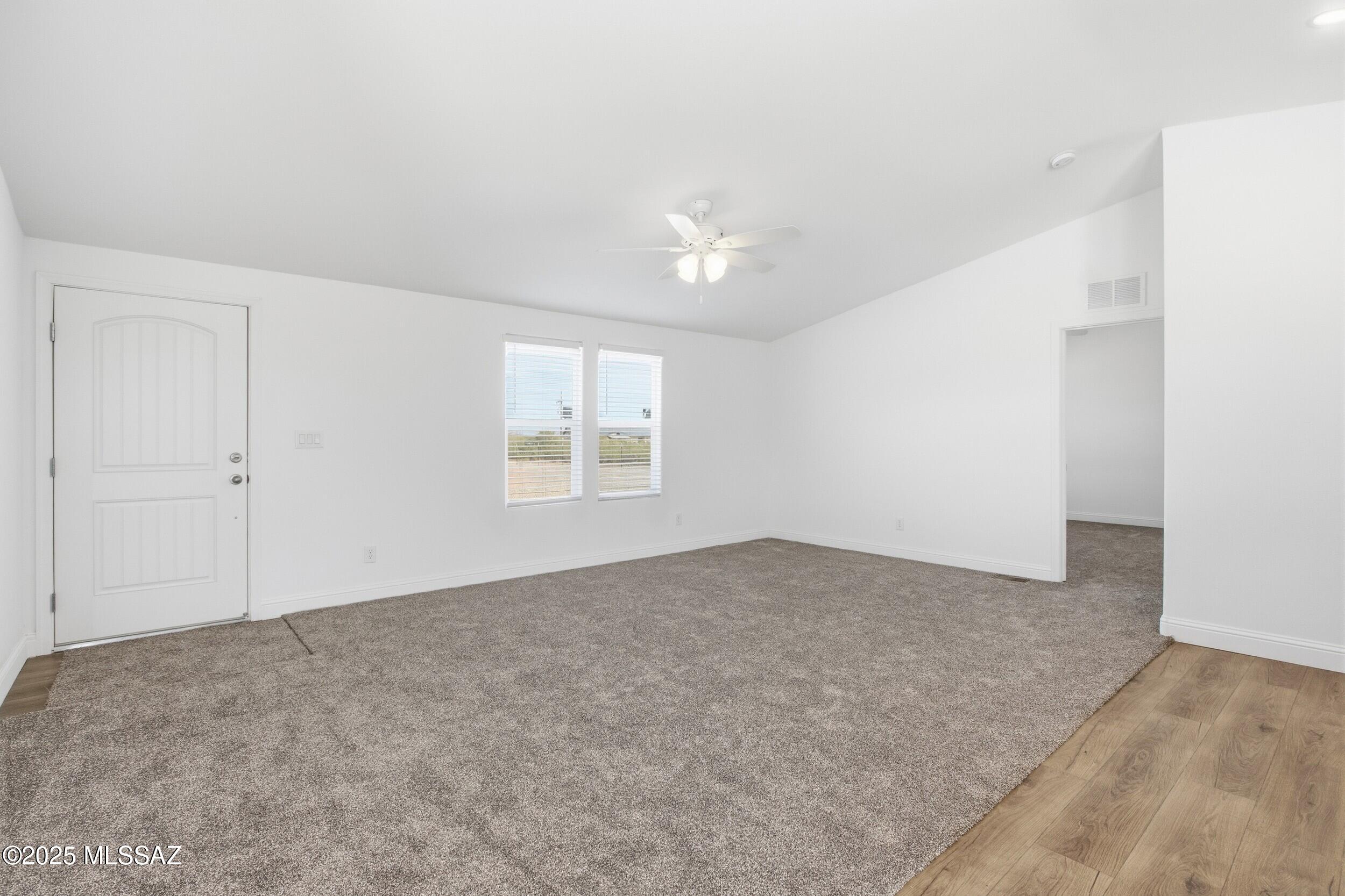 13301 North Derringer Road Marana, AZ 85653 - Photo 6 of 30 10