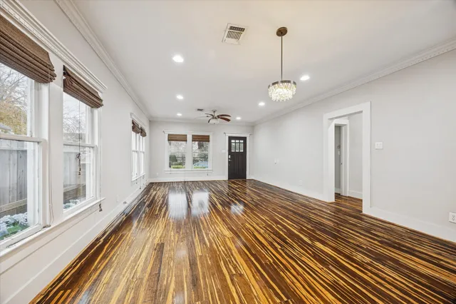 $525,000 | 1124 Dunbar Street, Houston, TX 77009