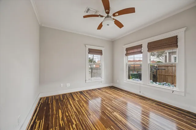 $525,000 | 1124 Dunbar Street, Houston, TX 77009