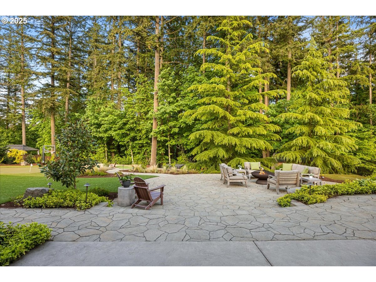9740 Southeast Jeanne Road Happy Valley, OR 97086 - Photo 30 of 48 Backyard