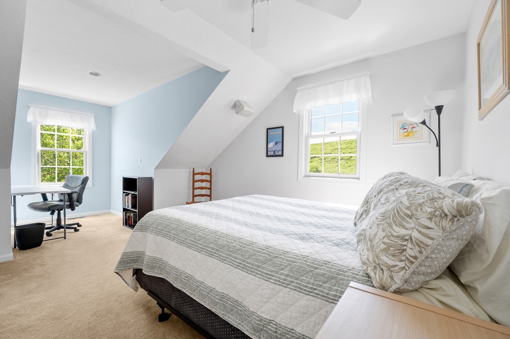 24 Fox Run Road, Unit 24 Blackstone, MA 01504 - Photo 20 of 32