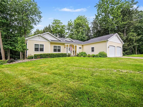 $568,000 | 1655 Glenwood Road, Ludington, MI 49431