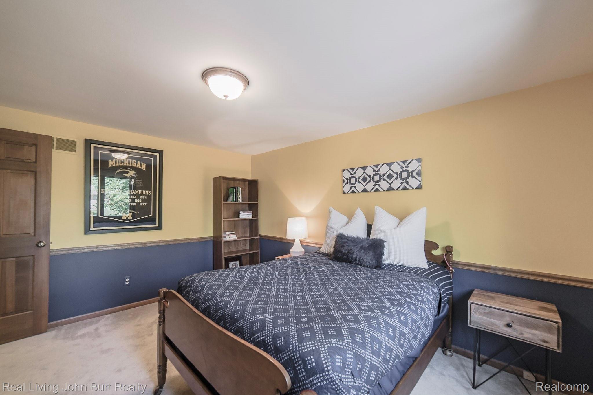1705 Snowden Circle Rochester, MI 48306 - Photo 28 of 35 47-DSC_1116.jpg