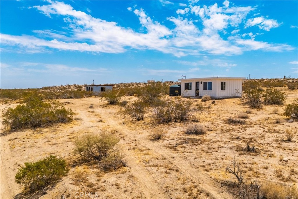 777 Quail Bush Road Landers, CA 92285 - Photo 28 of 46 a view of houses with ocean view