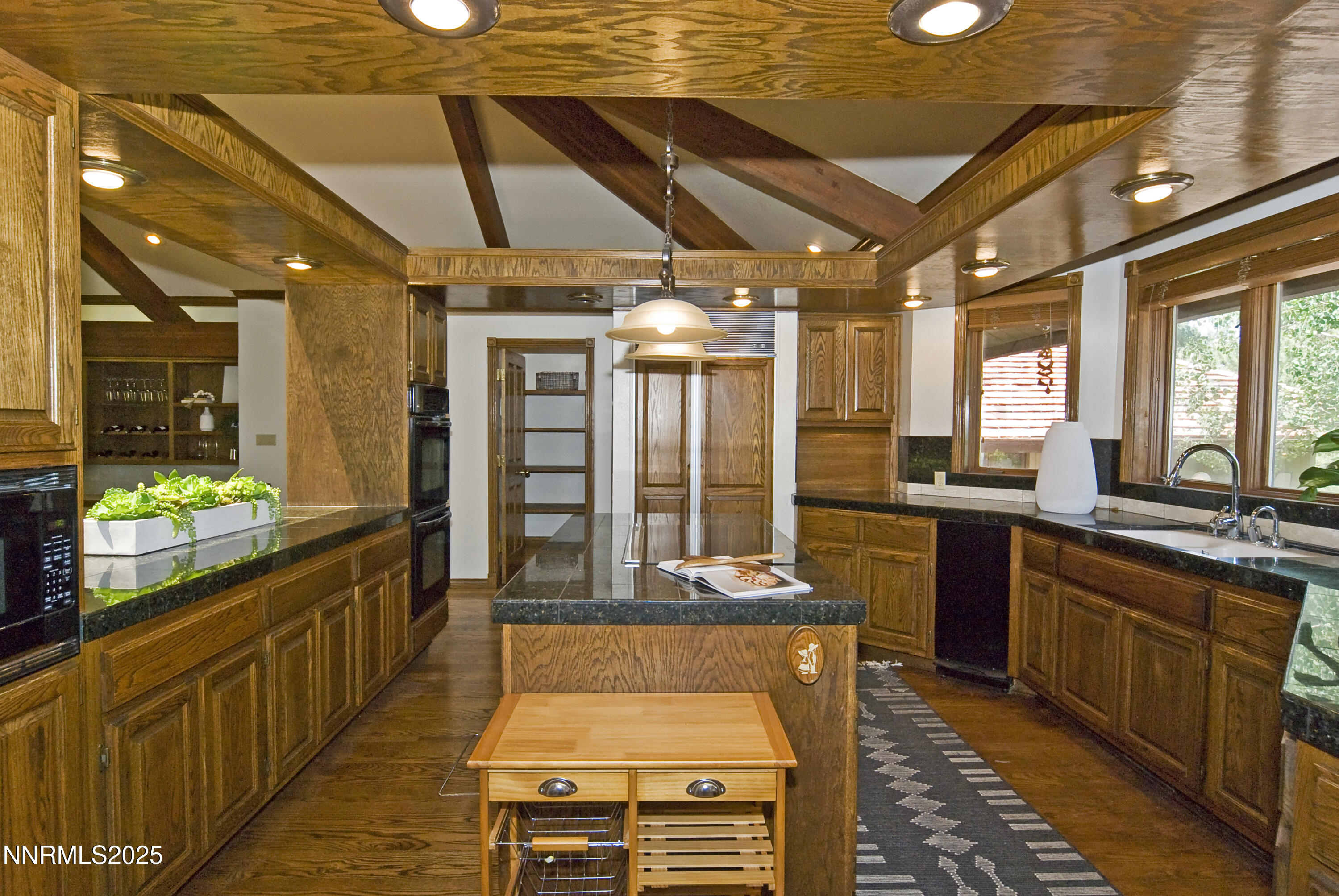 205 Scotch Pine Road Reno, NV 89511 - Photo 15 of 43 ScotchPine_15