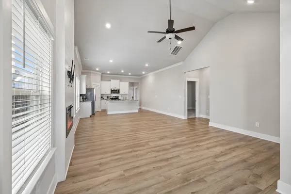 $2,350 | 2085 Firelight Way, Ooltewah, TN 37363